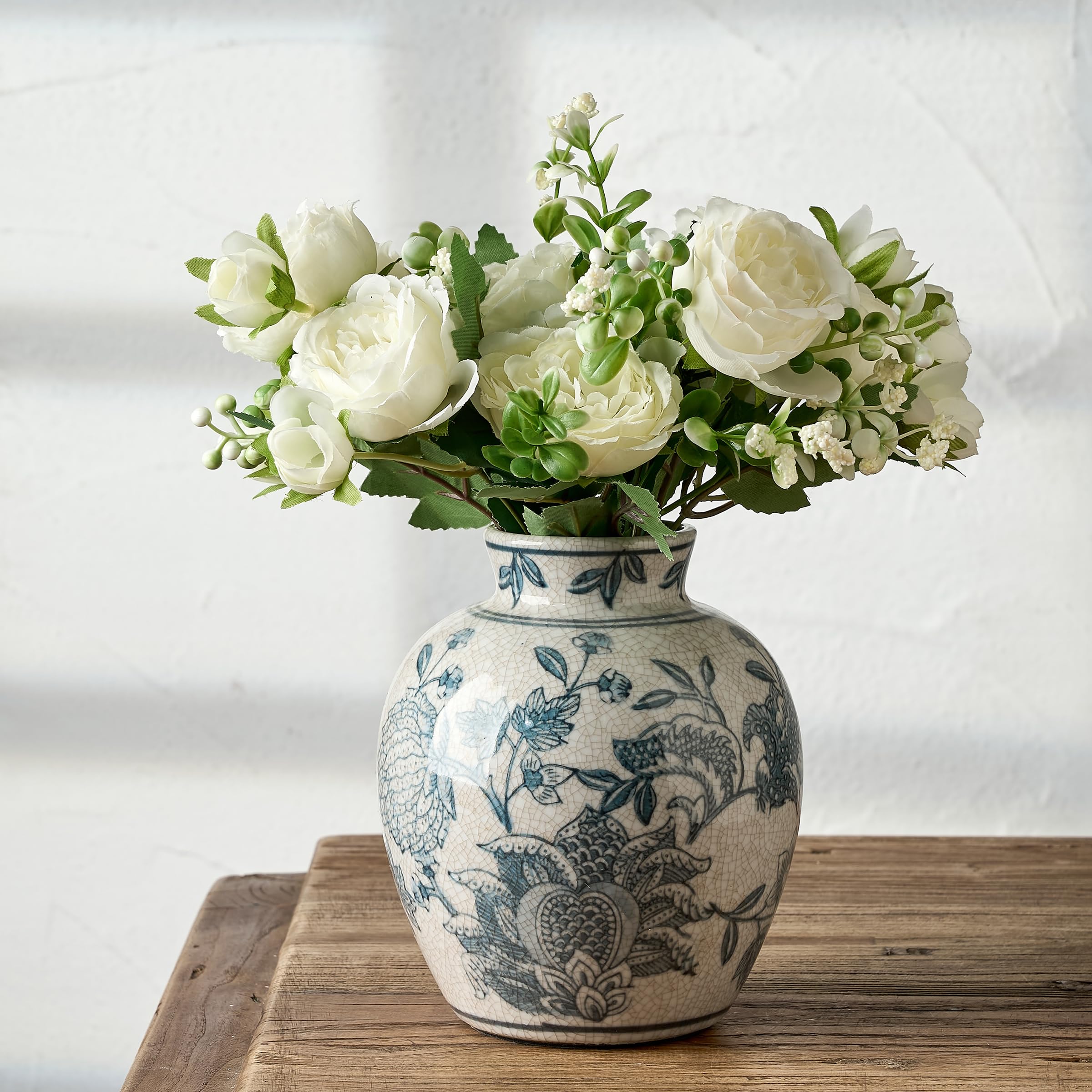 SIDUCAL Blue and White Vintage Vase | 6 Inch Ceramic Chinoiserie Floral | Retro Ice Cracked Blue and White Porcelain Vase for Table, Living Room, Bathroom Decoration, Wedding, Shelf Decor, Mantel