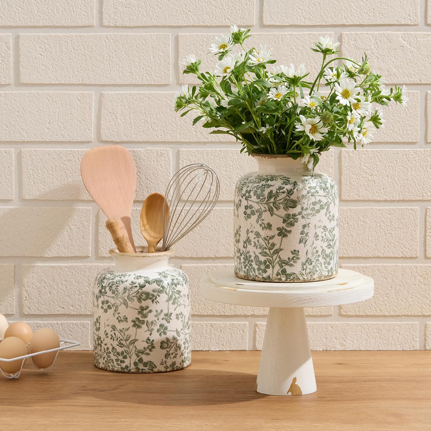 Vintage Chinoiserie Ceramic Vase, Ice Cracked Flower Vases, Hand-Painted Green Botanical Design for Living Room, Bookshelf, Office, Floral Antique Rustic Style Home Decor, 6.2 Inch